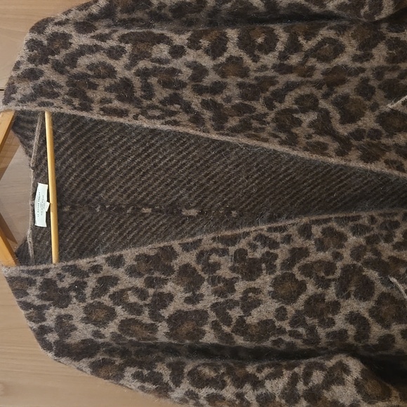 Sezane Oscar Leopard Print Jacket, Quiet Luxury, French, Statement, GUC, OS - Picture 10 of 11